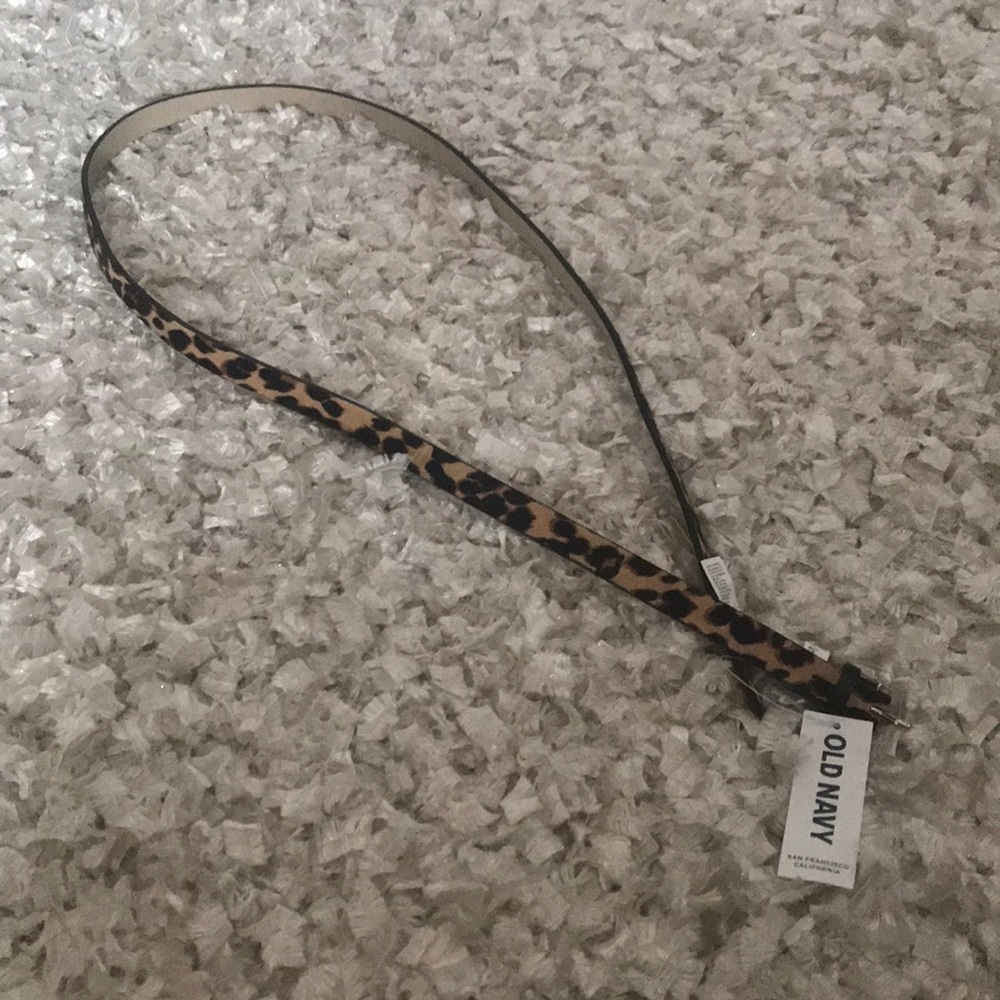 Skinny leopard belt